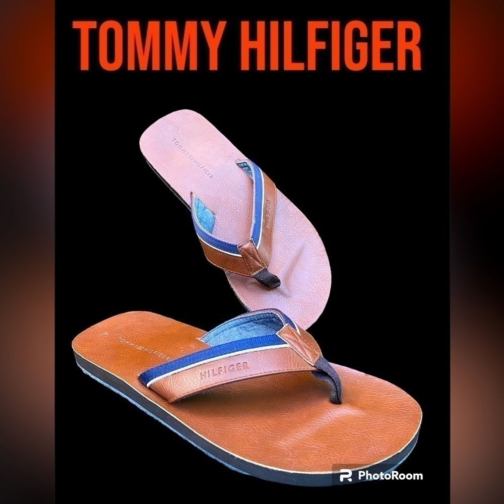Tommy Hilfiger- “Drake” size men’s 11.5/12 flip flops with leather accents. EUC!